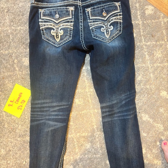 2 pairs of Rock Revival Jeans - Picture 4 of 5